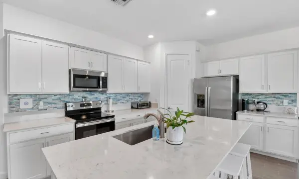 6026 Henderson Way, West Palm Beach, FL 33415