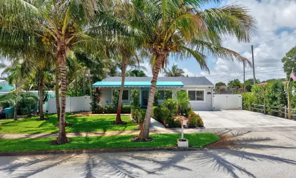 468 W Ocean Avenue, Boynton Beach, FL 33435