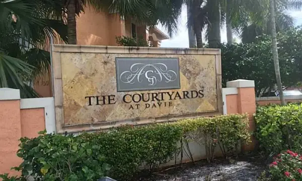 6900 SW 39th Street 311k, Davie, FL 33314