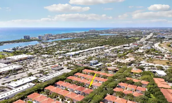77 Laurel Oaks Circle, Tequesta, FL 33469