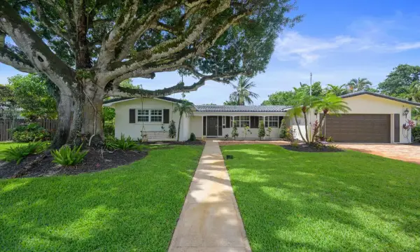 6850 NW 7th Street, Plantation, FL 33317