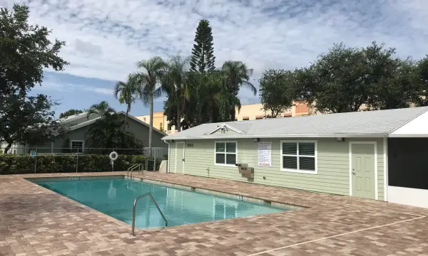 1534 Royal Forest Court, West Palm Beach, FL 33406