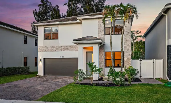 18452 Glenstone Street, Jupiter, FL 33458