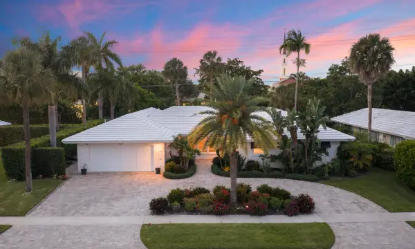 621 Apple Tree Lane, Boca Raton, FL 33486