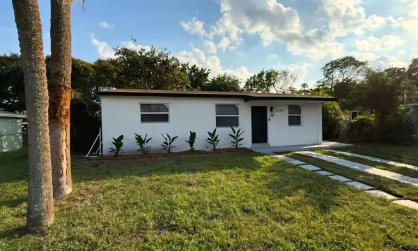 3370 NW 9th Street, Lauderhill, FL 33311