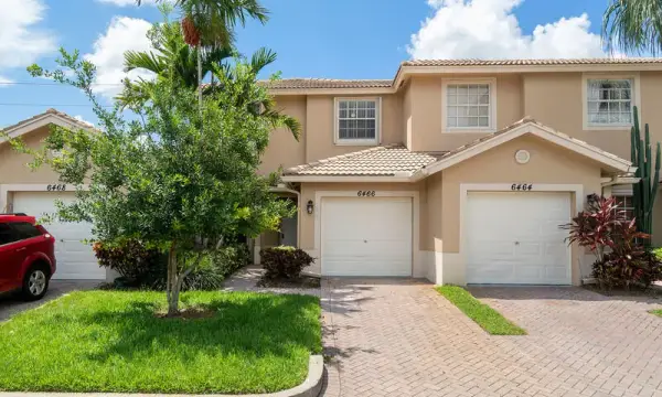 6410 Park Lake Circle, Boynton Beach, FL 33437