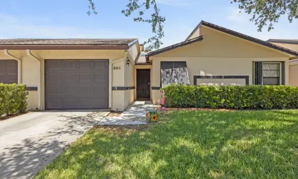 22 Ridge Pointe Drive C, Boynton Beach, FL 33435