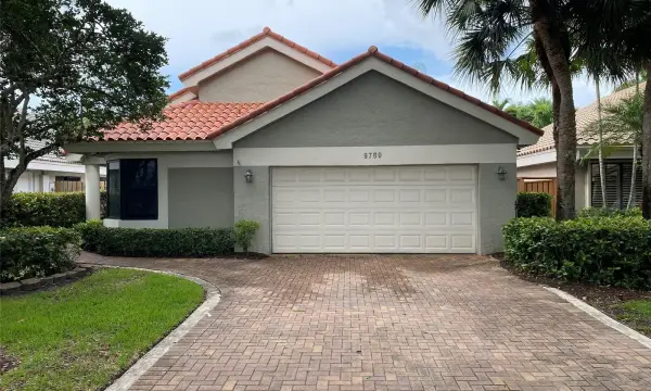 9760 NW 18th Drive, Plantation, FL 33322