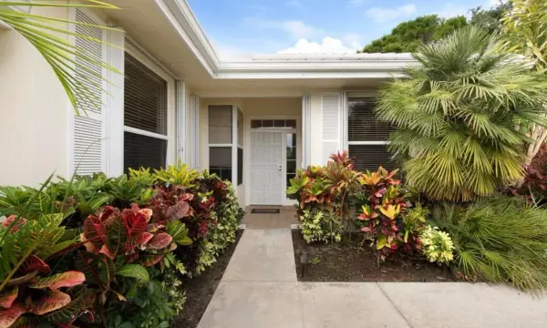 1092 Bedford Avenue, Palm Beach Gardens, FL 33403