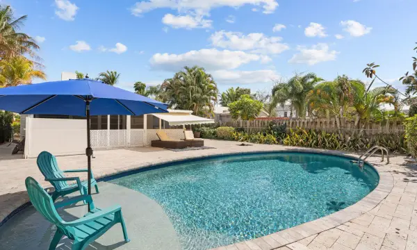 411 S Palmway, Lake Worth Beach, FL 33460