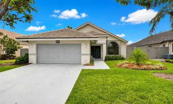 182 Temple Avenue, Boynton Beach, FL 33436