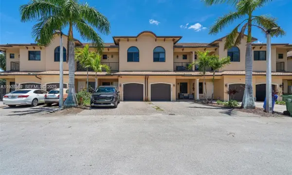9265 NW 16th Street, Pembroke Pines, FL 33024