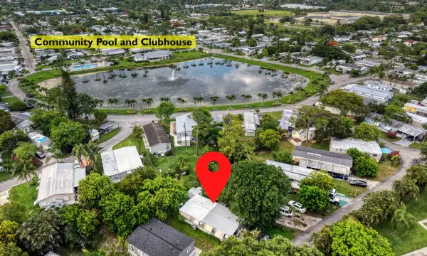 32 Lisa Lane, Greenacres, FL 33463