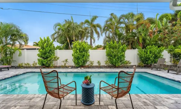 2527 SW 12th Street, Boynton Beach, FL 33426