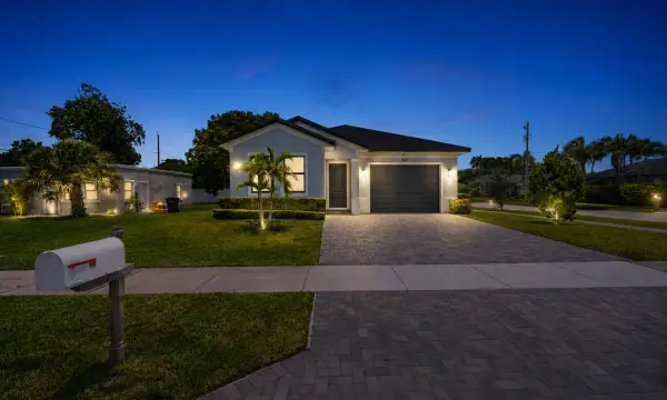 601 SW 3rd Street, Delray Beach, FL 33444