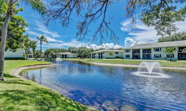 601 Sabal Ridge Circle A, Palm Beach Gardens, FL 33418