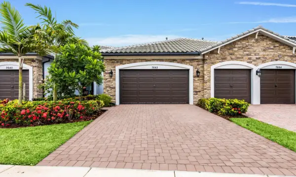 7642 N Blue Spring Drive, Parkland, FL 33067