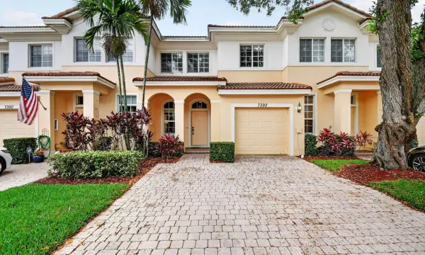 7392 Briella Drive, Boynton Beach, FL 33437