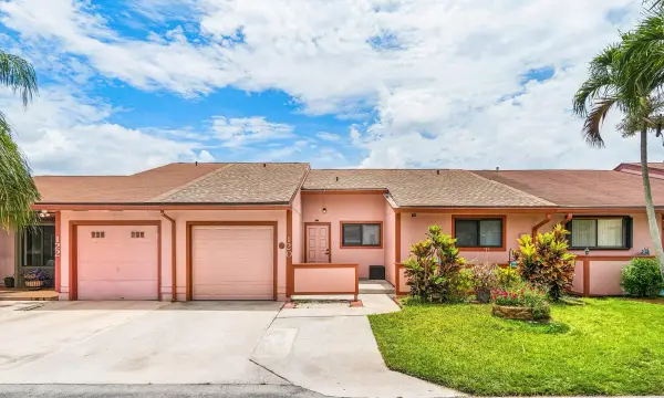 120 Mayfair Lane, Boynton Beach, FL 33426