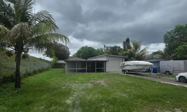 6209 Grant Street, Hollywood, FL 33024