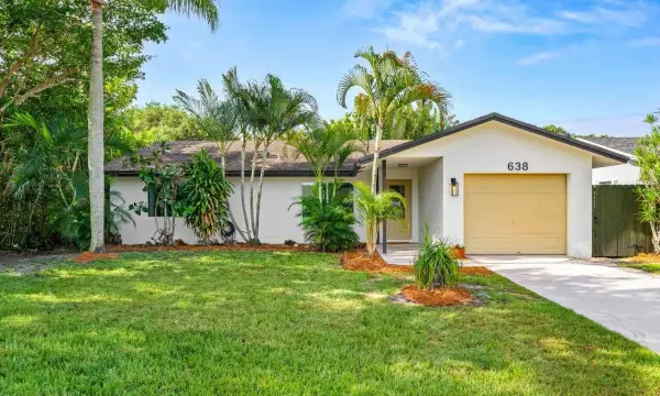 638 SW 4th Avenue, Boynton Beach, FL 33426