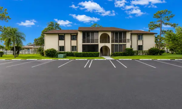 303 Knotty Pine Circle A-1, Greenacres, FL 33463