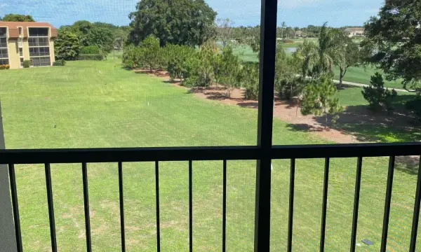 5390 NW Woodland Lakes Drive 4020, Palm Beach Gardens, FL 33418