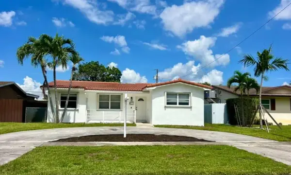 2200 N 47th Avenue, Hollywood, FL 33021