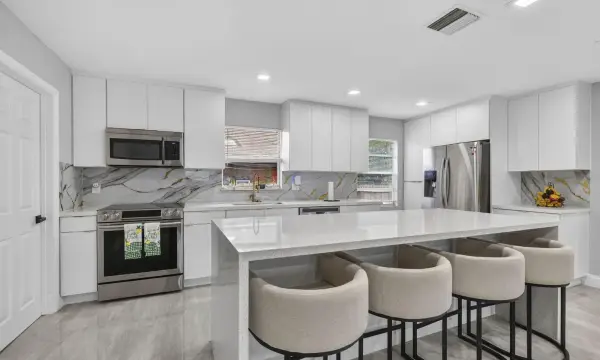 800 NW 6th Avenue, Pompano Beach, FL 33060