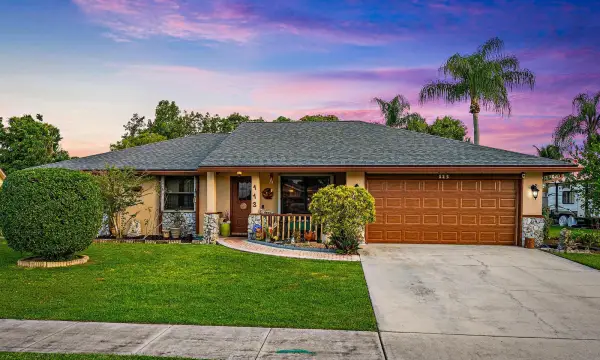 113 Cordoba Circle, Royal Palm Beach, FL 33411