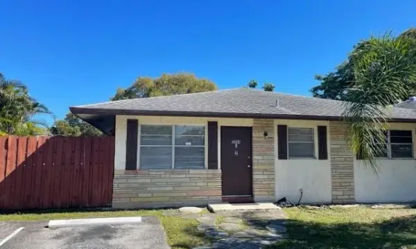 3004 NW 4th Terrace, Unit 2-141, Pompano Beach, FL, 33064