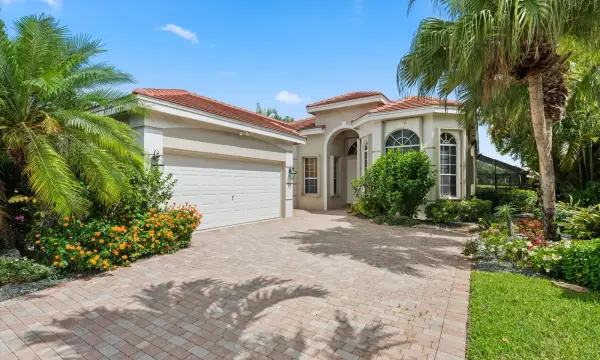 10911 Royal Devon Way, Lake Worth, FL 33449