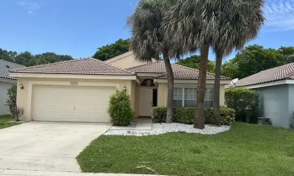 8229 White Rock Circle, Boynton Beach, FL 33436