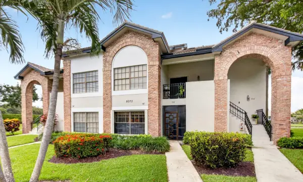 8073 Aberdeen Drive 102, Boynton Beach, FL 33472