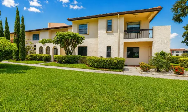 8045 Eastlake Drive E, Boca Raton, FL 33433