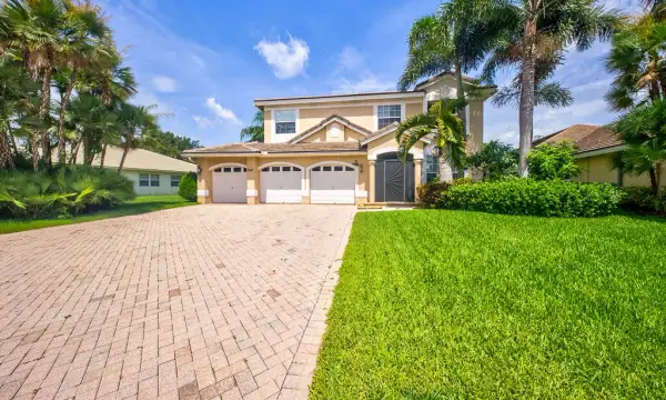 1681 Lakefield North Court, Wellington, FL 33414