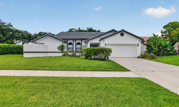 19700 Sedgefield Terrace, Boca Raton, FL 33498