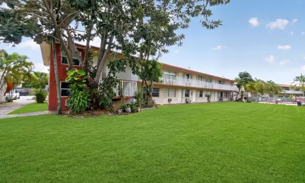 2918 Funston Street 35b, Hollywood, FL 33020