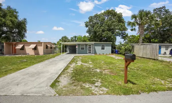 1657 Lauderdale Manor Drive, Fort Lauderdale, FL 33311
