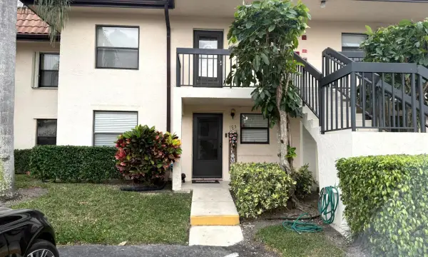 7190 Golf Colony Court 105, Lake Worth, FL 33467