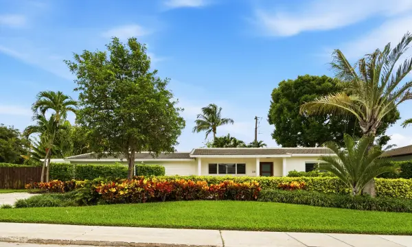 251 Gregory Place, West Palm Beach, FL 33405