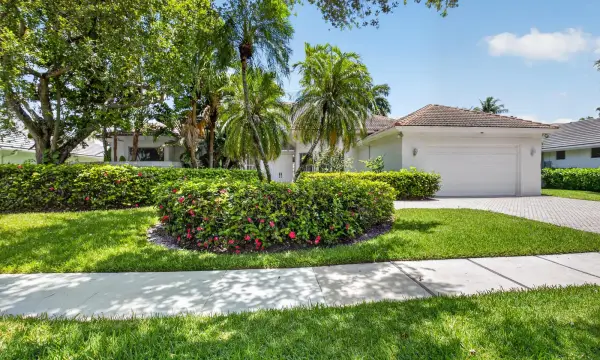 5768 Harrington Way, Boca Raton, FL 33496