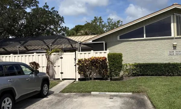 5654 Golden Eagle Circle, Palm Beach Gardens, FL 33418