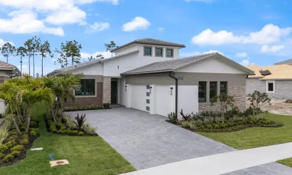 13928 Vivant Drive, Palm Beach Gardens, FL 33412