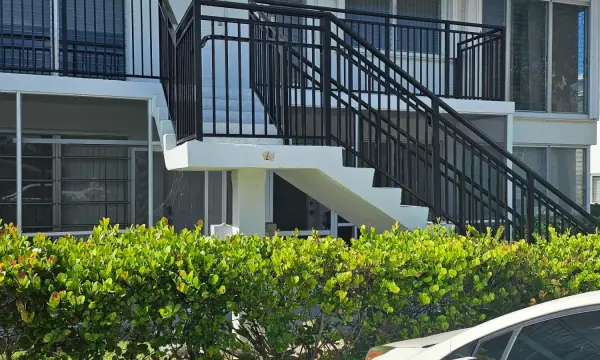 1045 SE 15th Street 13c, Fort Lauderdale, FL 33316