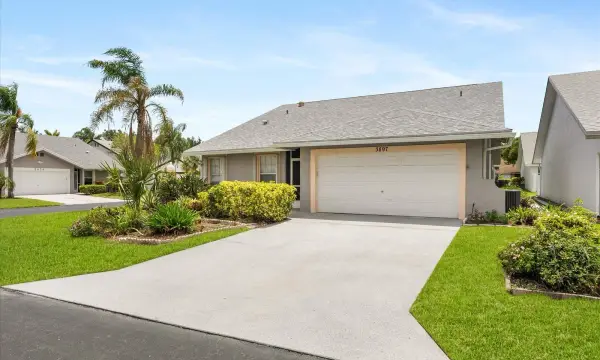 3897 Dafilee Circle, West Palm Beach, FL 33417