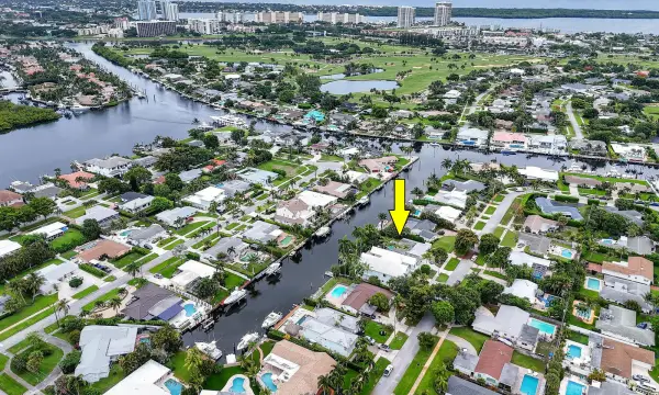 717 Robin Way, North Palm Beach, FL 33408