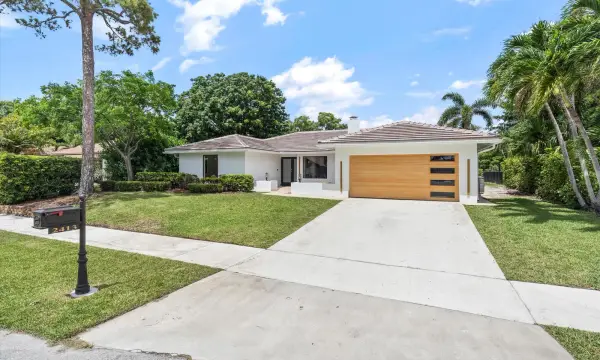 2413 NW 26th Street, Boca Raton, FL 33431