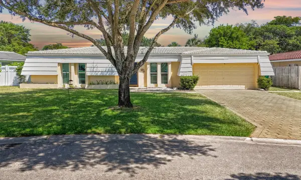 3721 NW 108th Drive, Coral Springs, FL 33065
