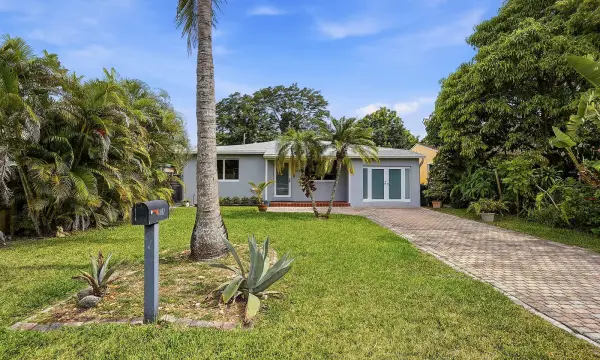 2834 Adams Street, Hollywood, FL 33020